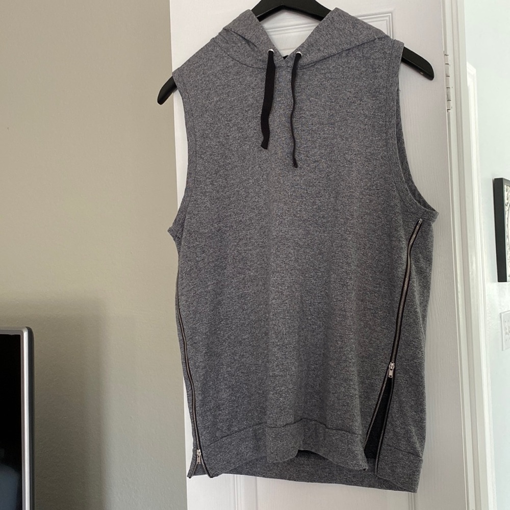 Sleeveless hoodie from FOREVER 21 size M in gray